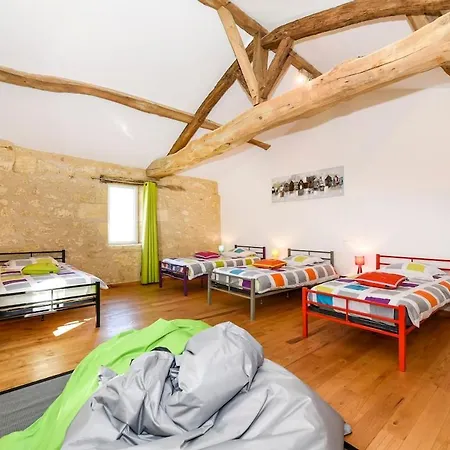 Emilion, Au Milieu Des Vignes Casa de Férias