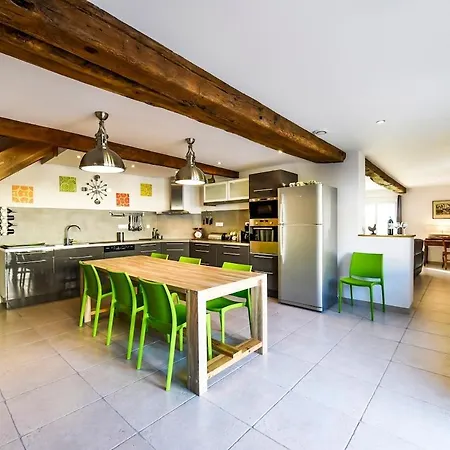 Emilion, Au Milieu Des Vignes Casa de Férias