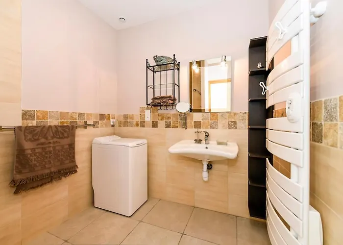 Emilion, Au Milieu Des Vignes 度假居 Saint-Sulpice-de-Faleyrens